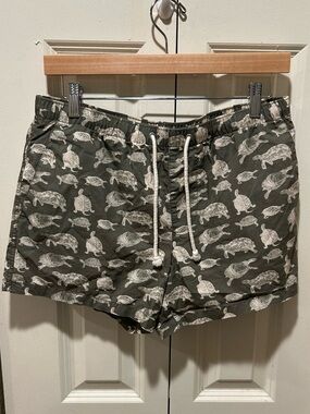 Club Monaco Swim Shorts 4” Turtle Print , Small